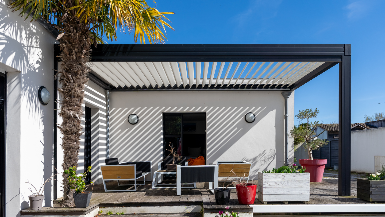 3 pergolas
